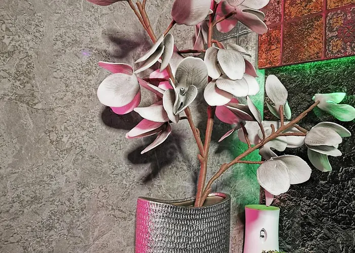Crystal Central Apartment